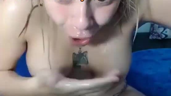 Girl crazy squirting webcam