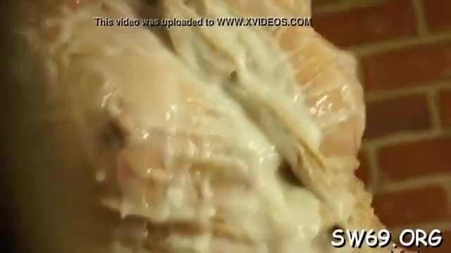 Chick gets throat filled